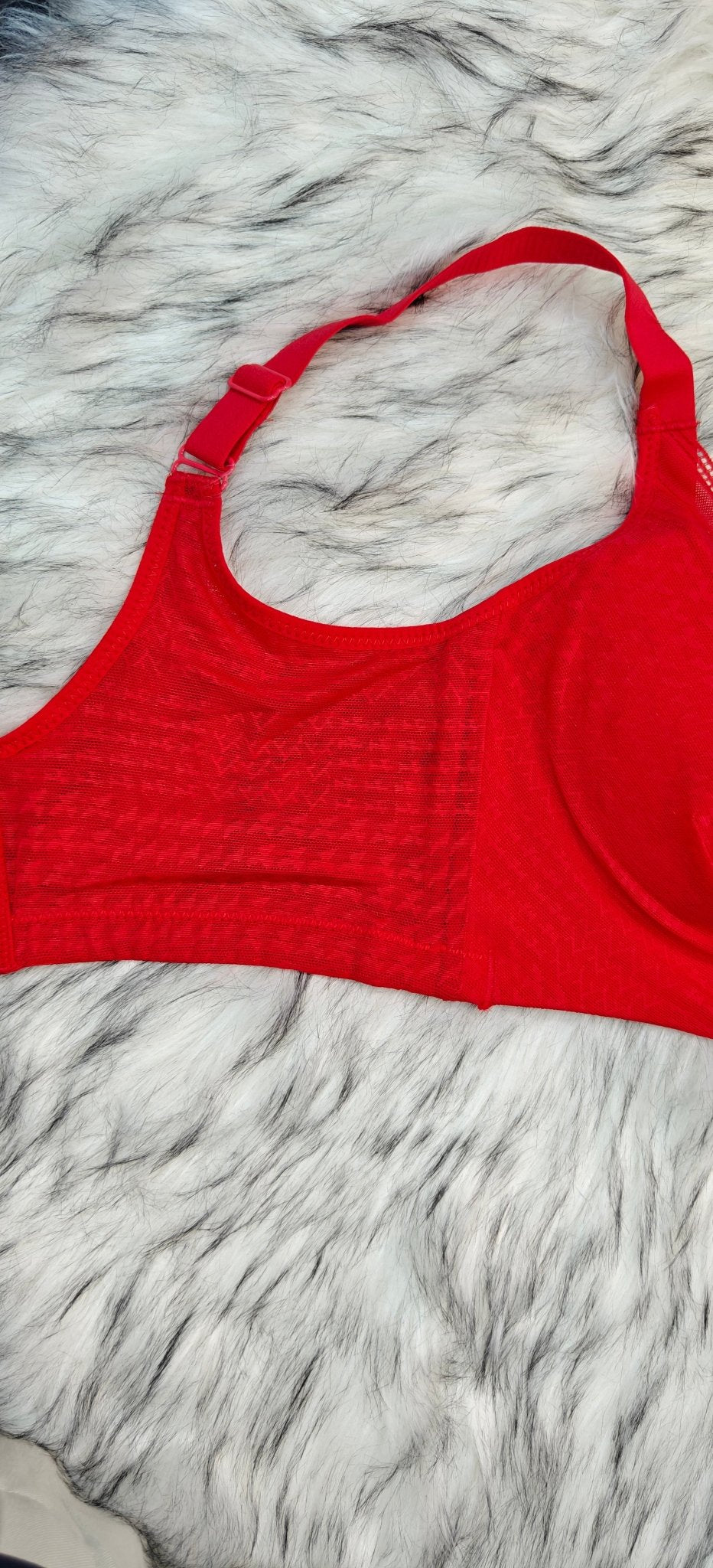 Femorah Red Elegant Ruched Seamless Comfort Bra - Femorah