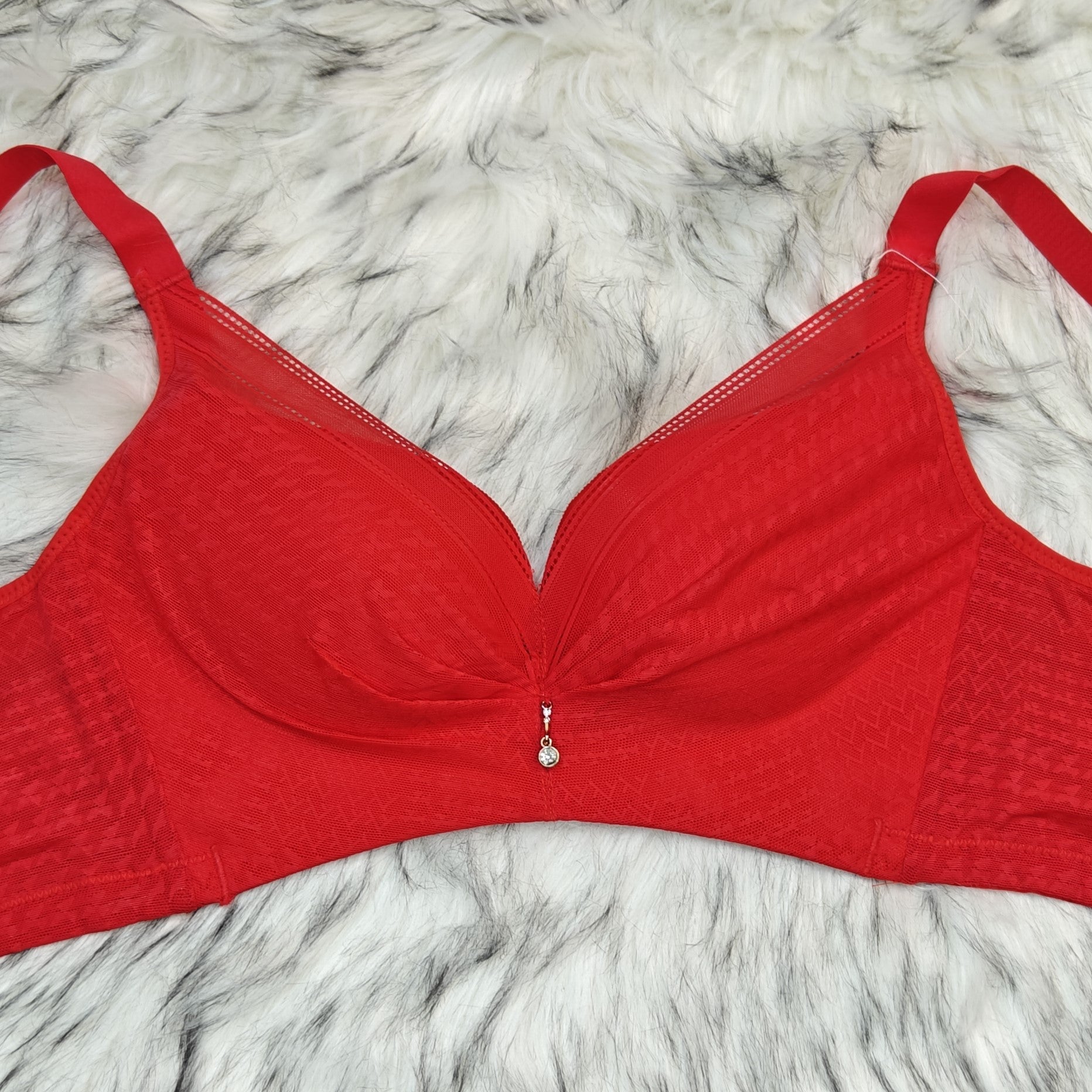 Femorah Red Elegant Ruched Seamless Comfort Bra - Femorah